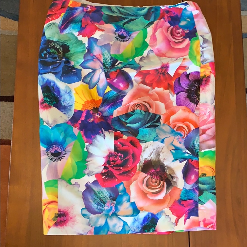 Jil Sander Silk Flower Print Pencil Skirt Sz. 38